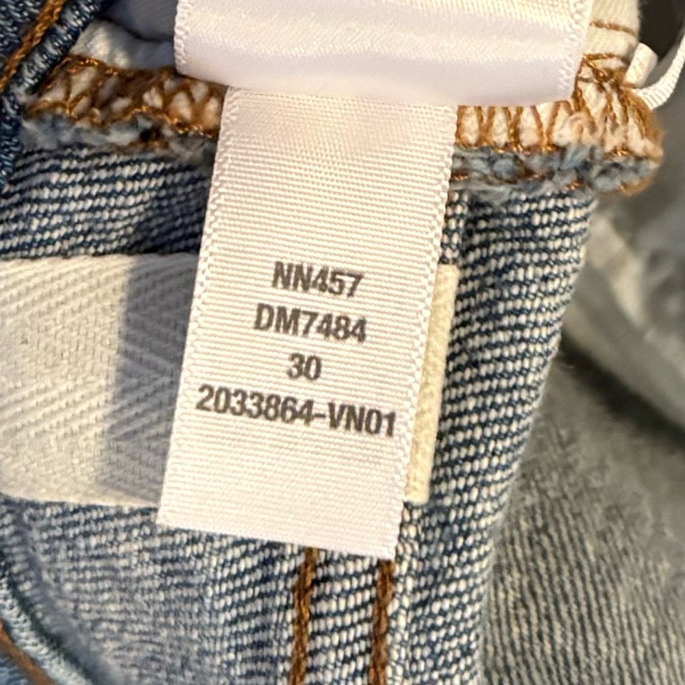 Madewell The '90s Straight Jean in Rondell Wash: Crease Edition SZ 30 - Picture 9 of 9